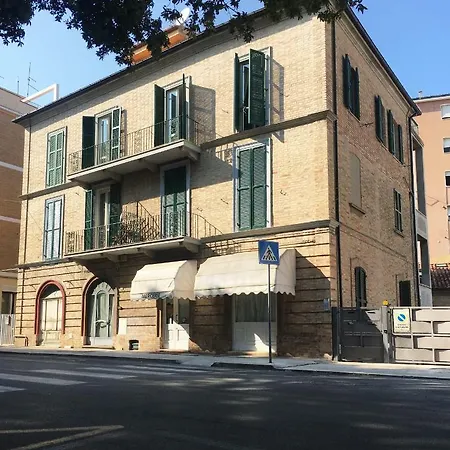 Casa Chiara * بورتو ريكاناتي